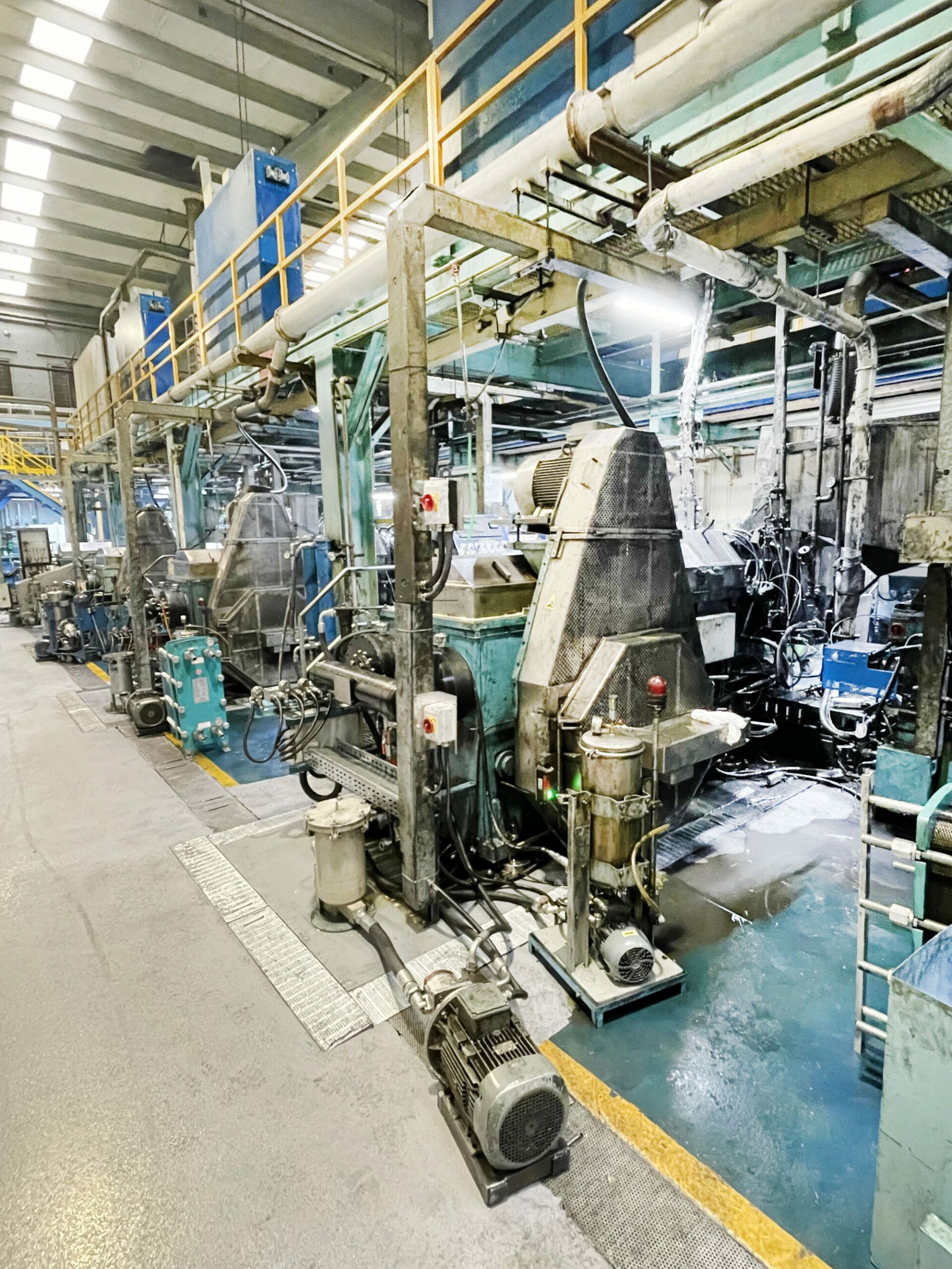 Influire positivamente sulla produzione di lattine per bevande attraverso lo studio e il controllo delle vibrazioni.