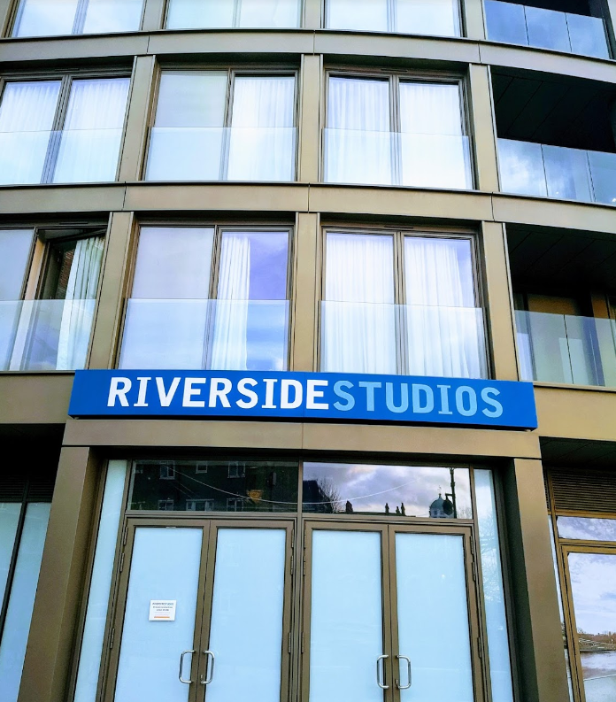 La riapertura dei Riverside Studios dell'Hammersmith Arts Centre, fiore all'occhiello della città, è prevista per il 2020