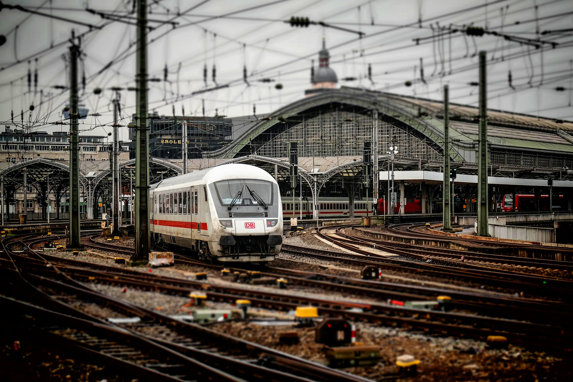 Perché si costruisce sopra le stazioni ferroviarie